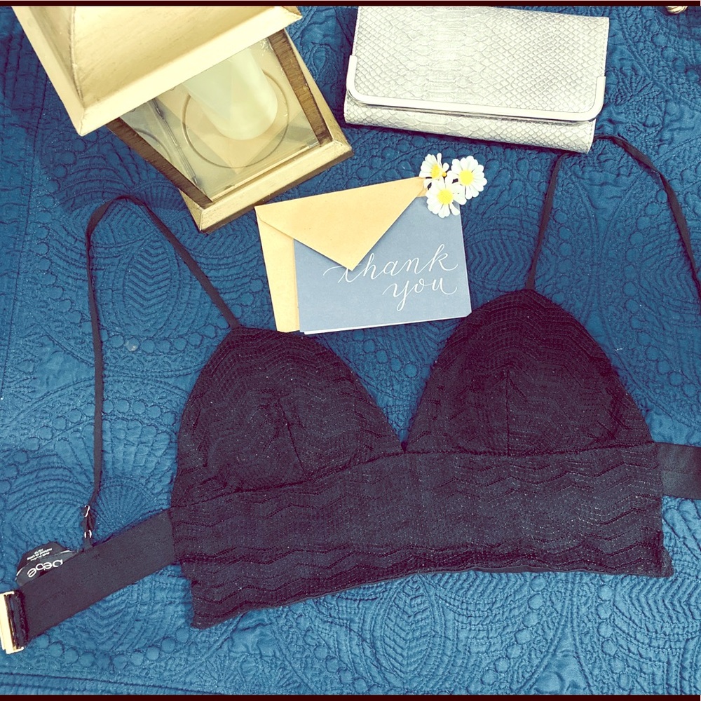 🌻 (3/$24) Bebe Bralette Top